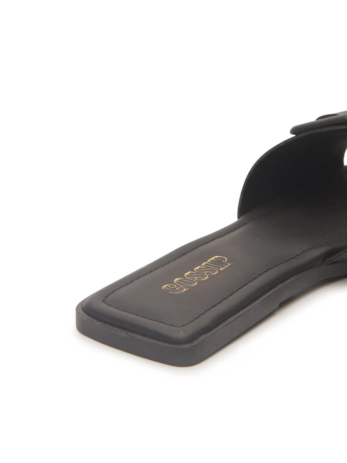 Buckle Monochromatic Flats